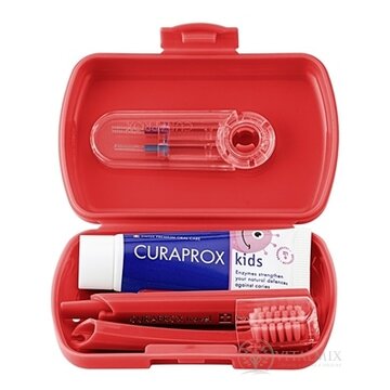 CURAPROX Kids travel set červený (1x zubná kefka, 2x medzizubná kefka CPS, 1x zubná pasta melón 6+ 10 ml, 1x nálepka) 1x1 set obrázok