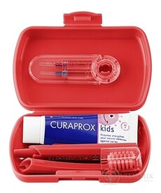 CURAPROX Kids travel set červený (1x zubná kefka, 2x medzizubná kefka CPS, 1x zubná pasta melón 6+ 10 ml, 1x nálepka) 1x1 set